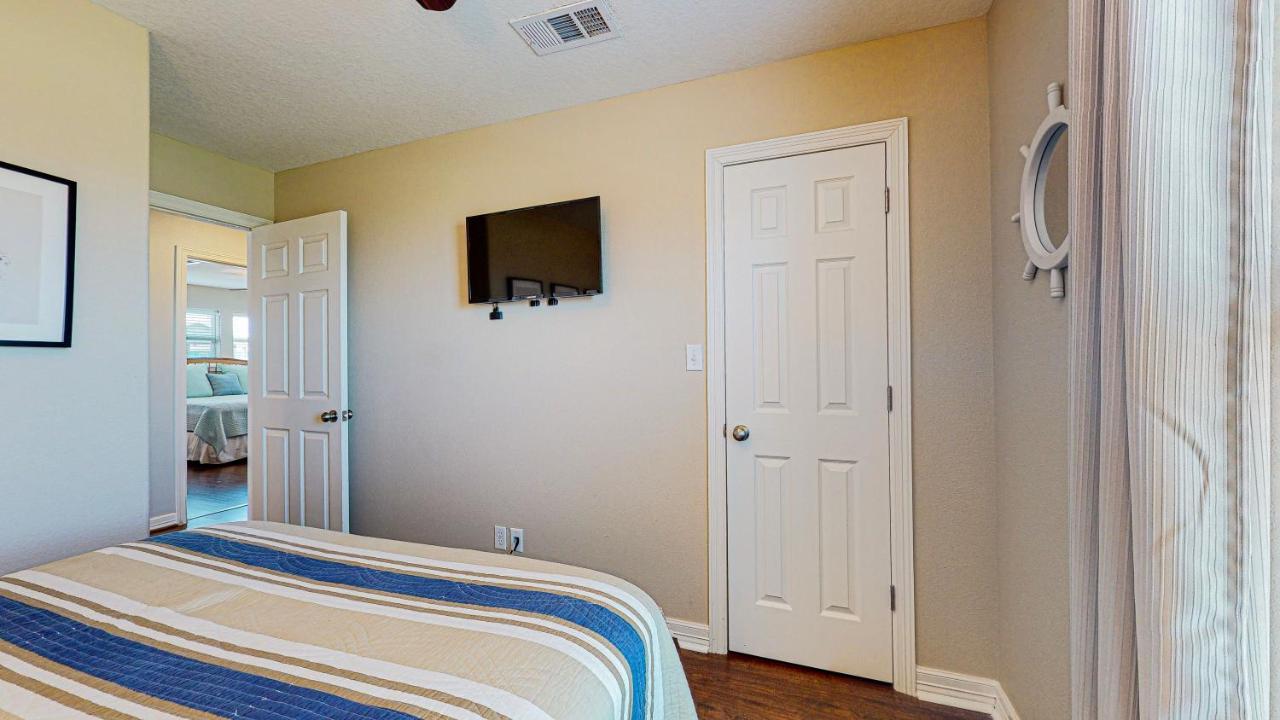 Serenity By The Sea Crystal Beach Exterior photo